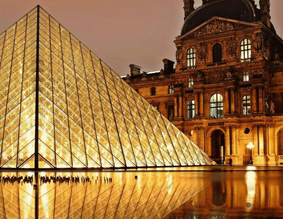 Paris: Louvre Museum Reserved Tour Entry Ticket