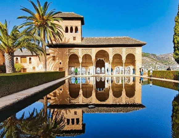 Alhambra, Generalife & Nasrid Palaces Direct Access Tour